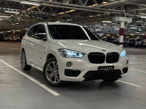 BMW X1 2.0 16V TURBO ACTIVEFLEX SDRIVE20I 4P AUTOMÁTICO BMW X1 2.0 16V TURBO ACTIVEFLEX SDRIVE20I 4P AUTOMÁTICO